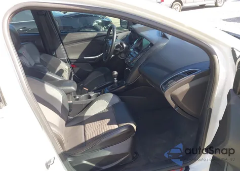 2014 Ford Focus St z USA, uszkodzony, nr VIN 1FADP3L93EL135686